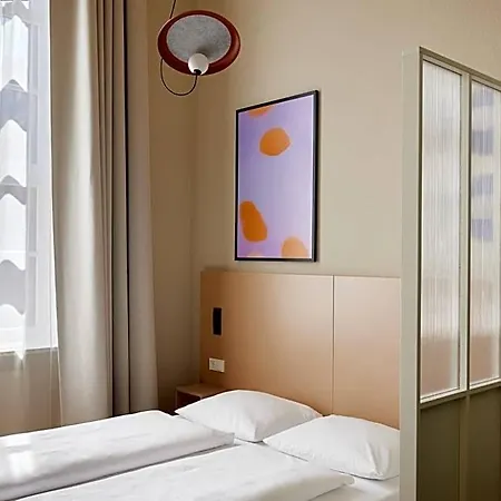 Aparthotel Gaesteresidenz Pelikan Viertel 2*