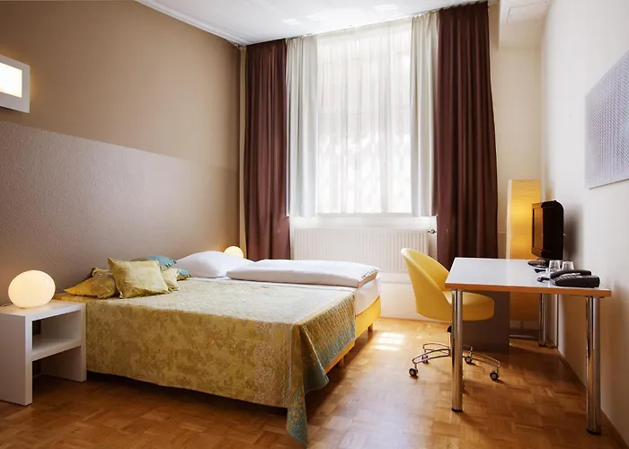 Gaesteresidenz Pelikan Viertel 2*