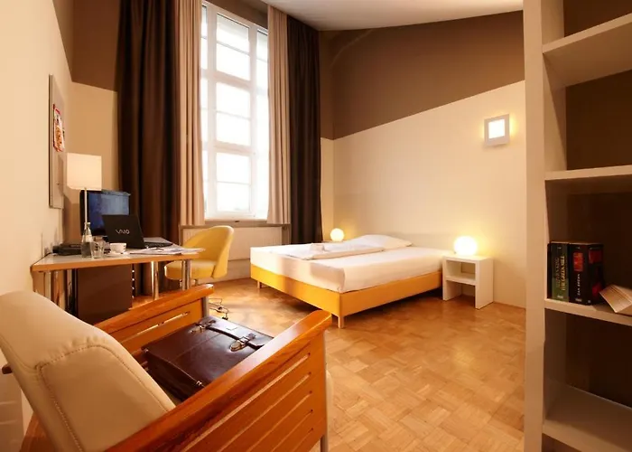 Aparthotel Gaesteresidenz Pelikan Viertel 2*
