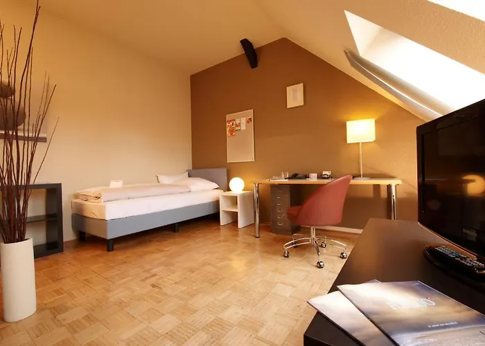 Gaesteresidenz Pelikan Viertel 公寓式酒店 2*